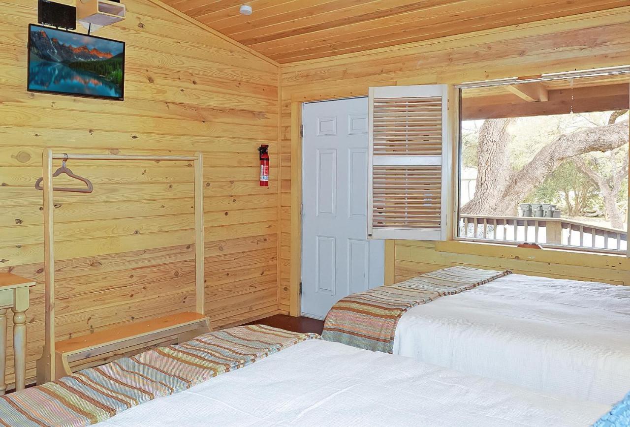 Wimberley Log Cabins Resort And Suites- Unit 8 Esterno foto